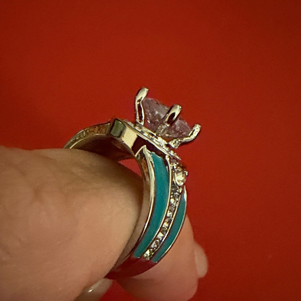 NWOT Stunning Silver and Turquoise Fashion Ring - Picture 2 of 7